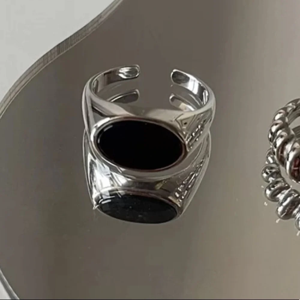 ⚡️Insta black oval sterling open ring - Picture 5 of 5